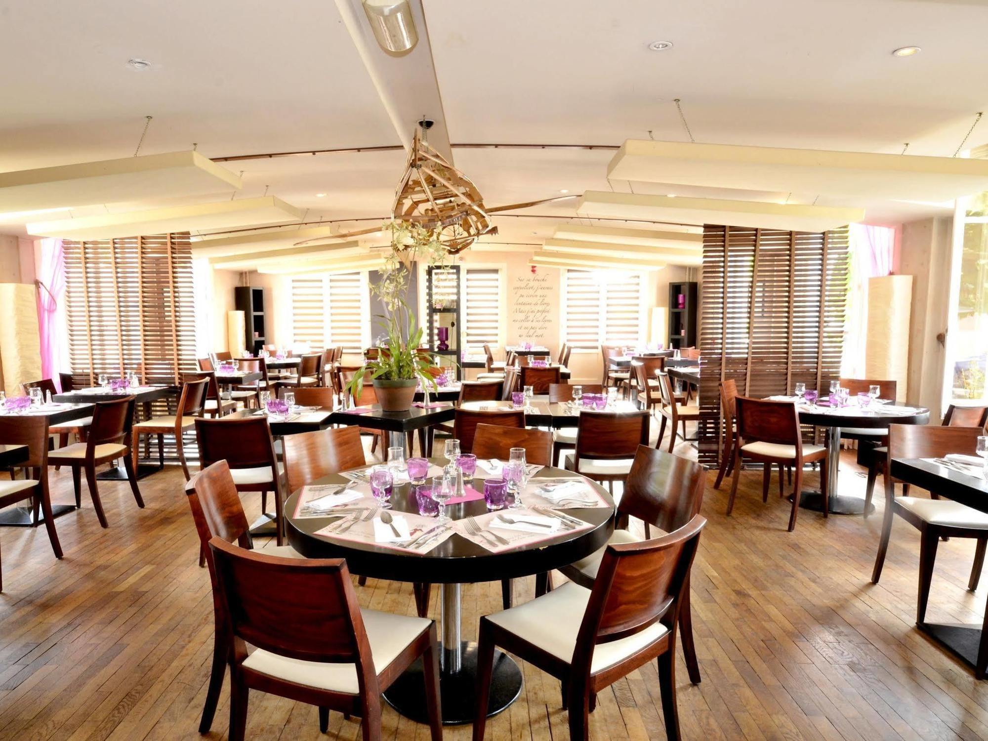 Hotel Logis & Restaurant - Les Bords De Seine